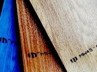 龍昌木紋運(yùn)動地板